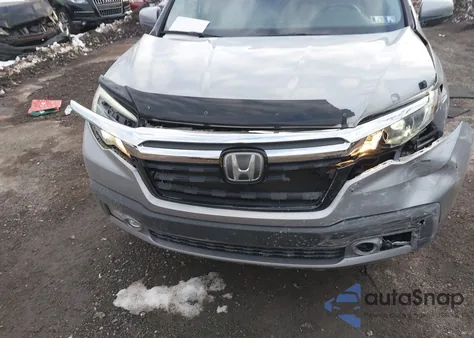 2017 Honda Ridgeline Rtl-E z USA, uszkodzony, nr VIN 5FPYK3F71HB031717